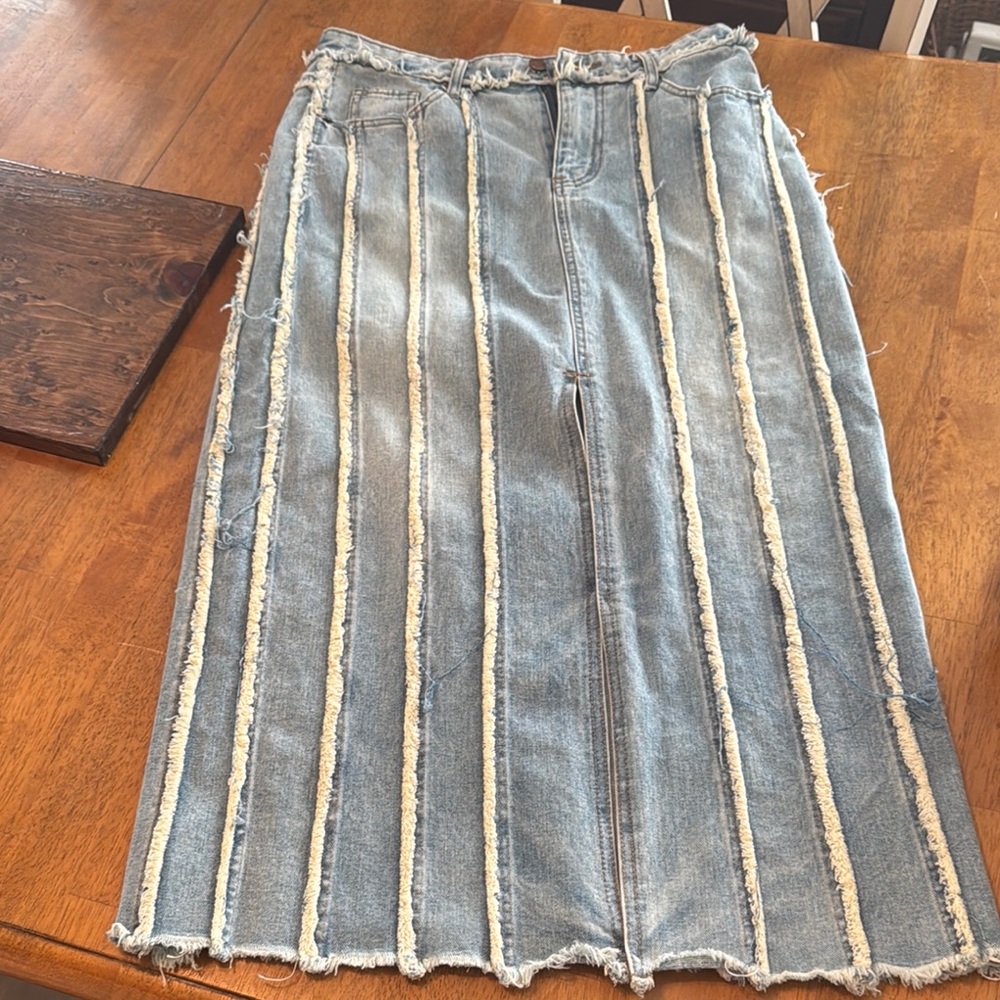 Denim Frayed Skirt SOLD‼️